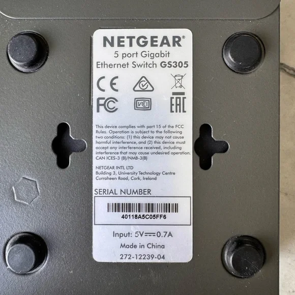 NETGEAR GS305 Ethernet Switch - Picture 3 of 3